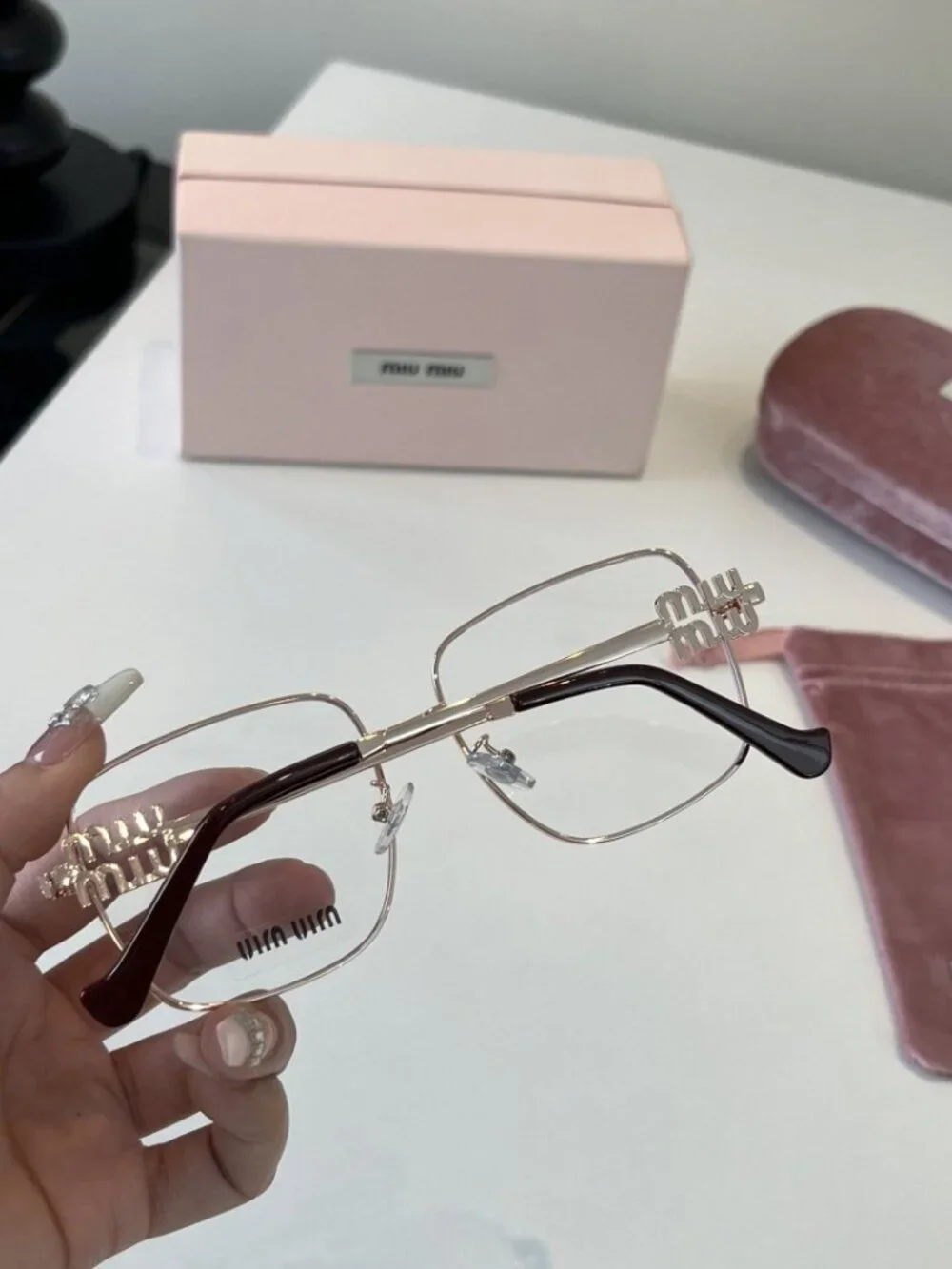 🥰Miu Miu🥰 Square, Thin-Frame Sunglasses